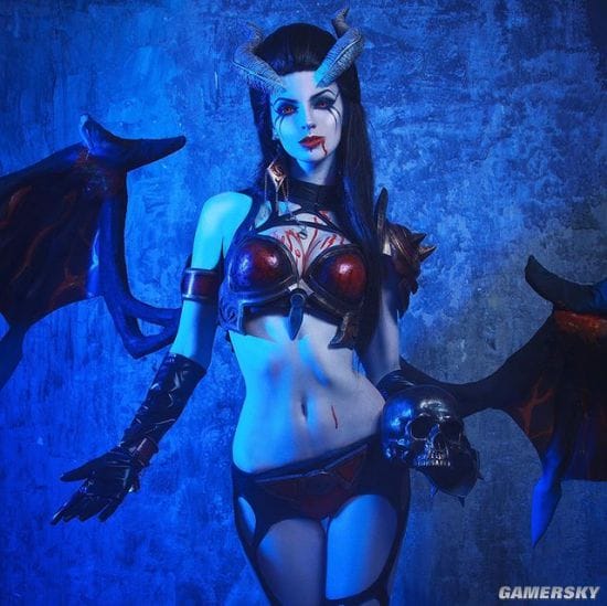 纤细身材完美还原二次元 来自俄罗斯的美艳COSER Alice Spiegel-皮皮兔动漫