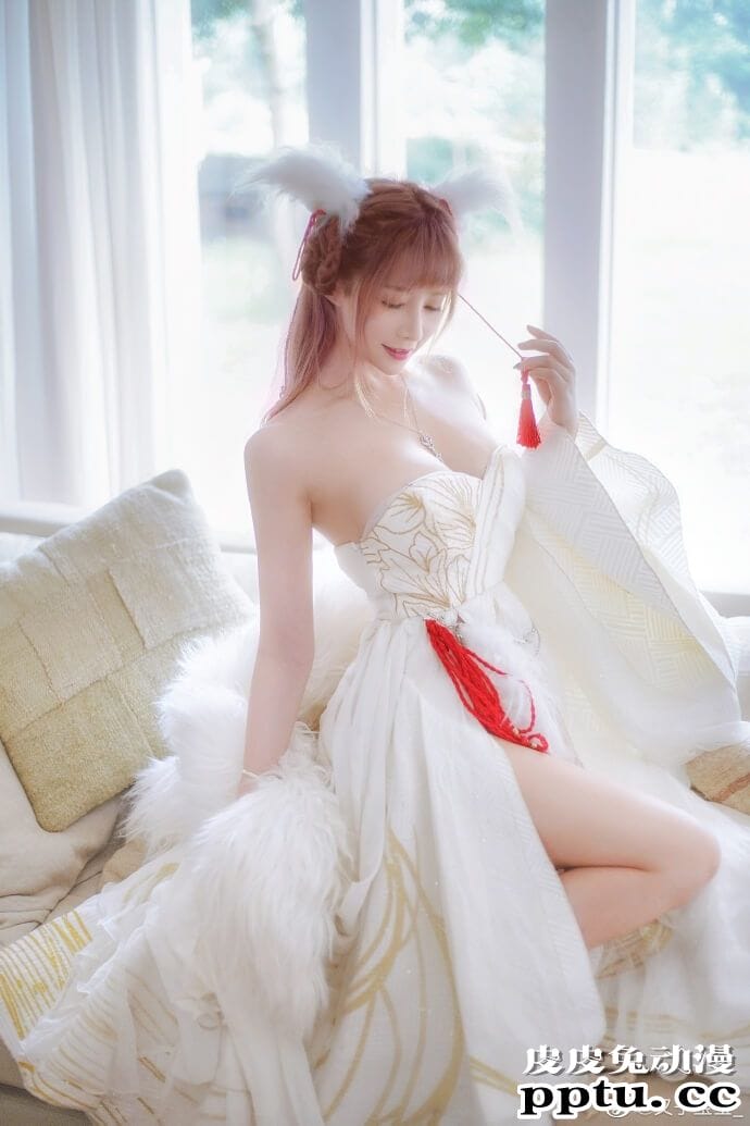 《逆水寒》白灵雪魅性感Cosplay【CN:叉子宝宝】