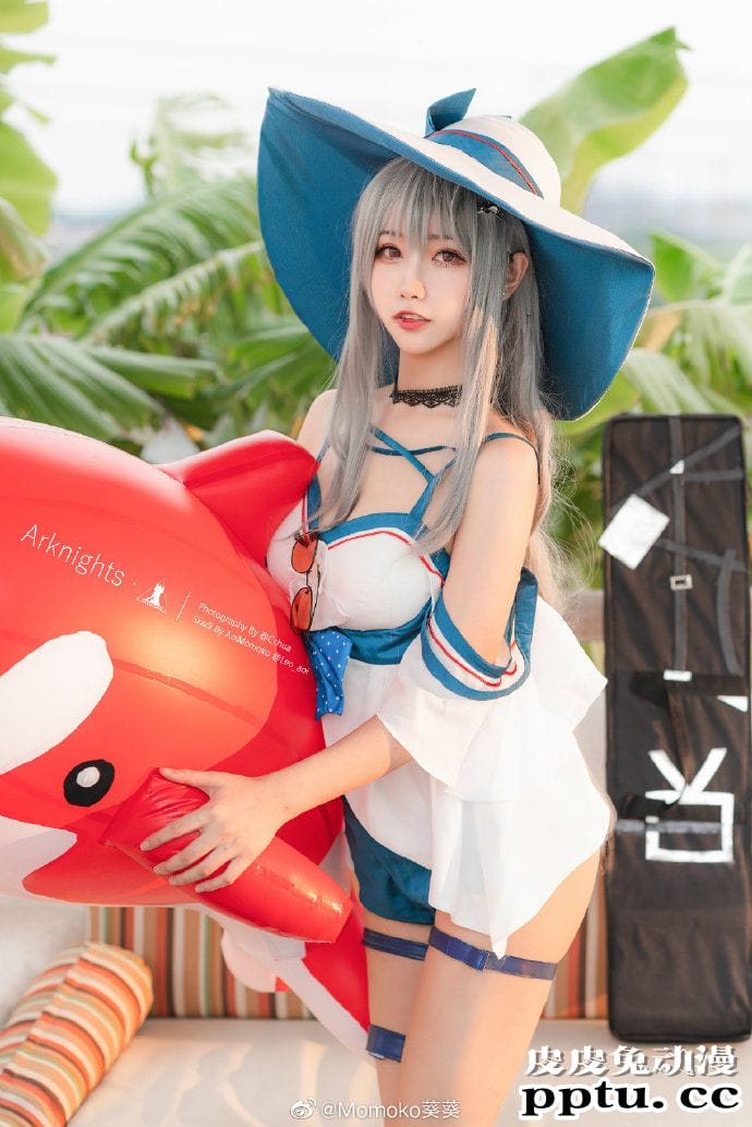 《明日方舟》斯卡蒂泳装性感Cosplay【CN:Momoko葵葵】