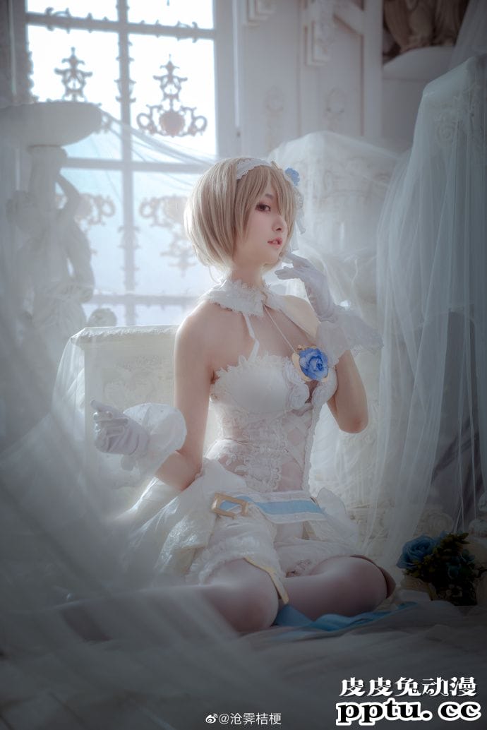 《崩坏3》丽塔•洛丝薇瑟花嫁蔷薇誓言Cosplay【CN:沧霁桔梗】