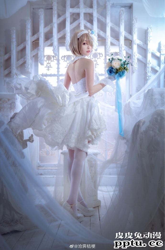 《崩坏3》丽塔•洛丝薇瑟花嫁蔷薇誓言Cosplay【CN:沧霁桔梗】