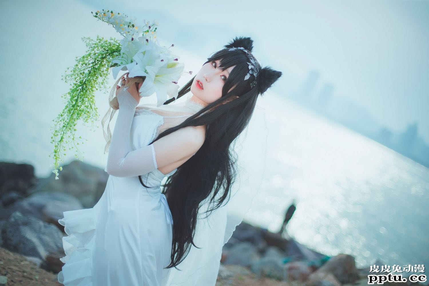 美图福利大放送——《碧蓝航线》爱宕花嫁Cosplay【CN:从从从从鸾】-皮皮兔动漫