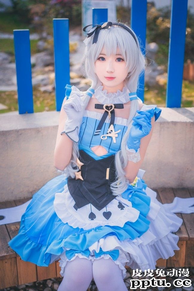 《崩坏3》德丽莎可爱Cosplay【CN:弥音音ww】