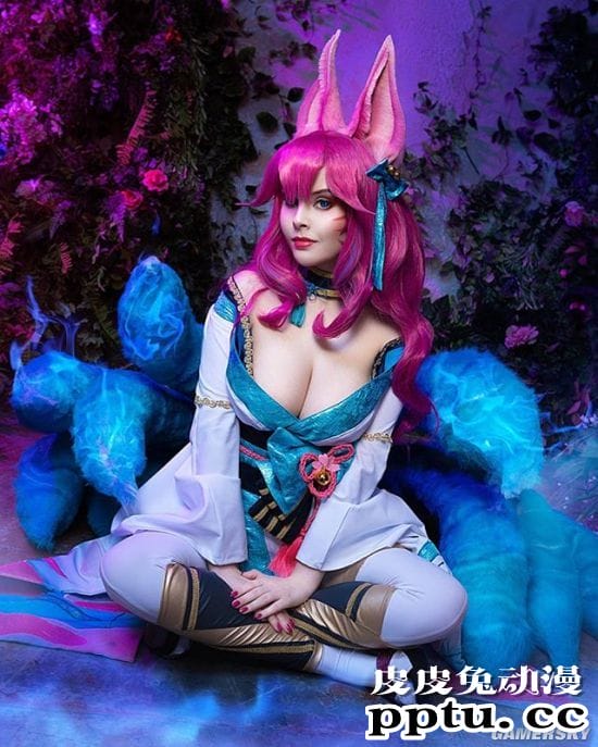 俄妹COS《LOL》K/DA女王阿狸 黑蕾丝长腿御姐