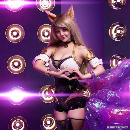 俄妹COS《LOL》K/DA女王阿狸 黑蕾丝长腿御姐