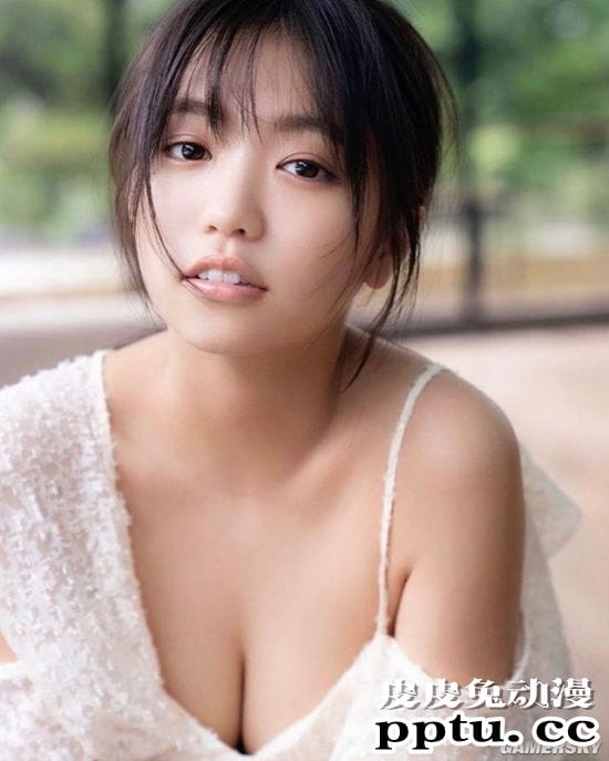 超常发育的曲线身材 甜美笑颜的写真偶像大原优乃