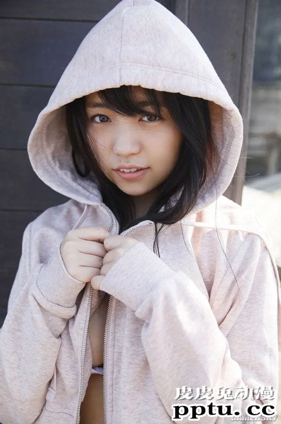 超常发育的曲线身材 甜美笑颜的写真偶像大原优乃