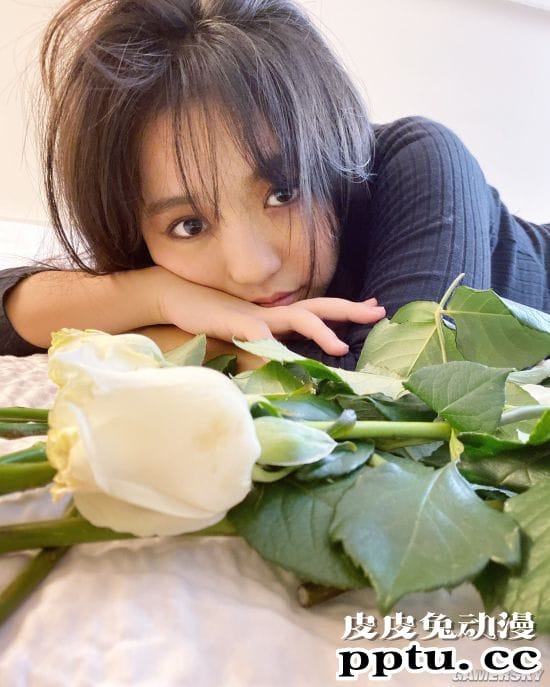 超常发育的曲线身材 甜美笑颜的写真偶像大原优乃