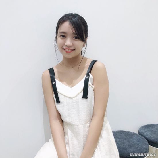 超常发育的曲线身材 甜美笑颜的写真偶像大原优乃