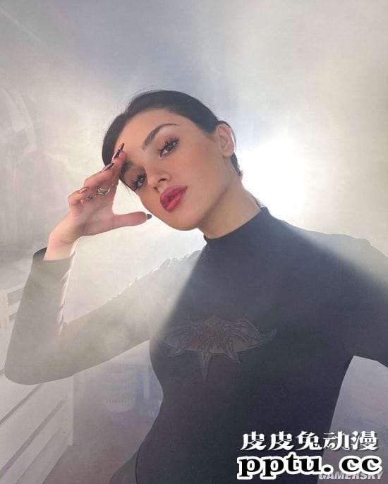 21岁走红的俄罗斯网红辣妹 战斗民族的抖音女王Dina Saeva