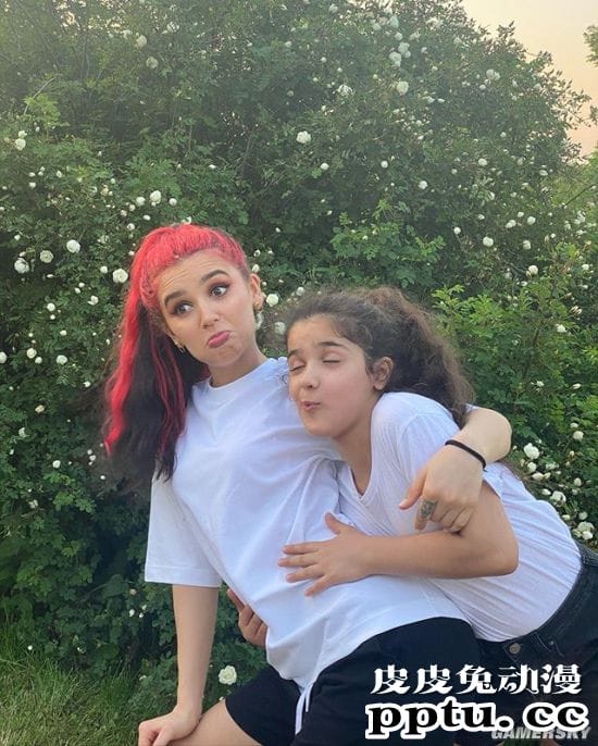 21岁走红的俄罗斯网红辣妹 战斗民族的抖音女王Dina Saeva