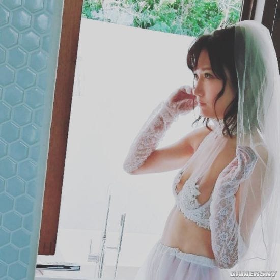 清纯派回归转职大解放破格 轻熟风写真女星清水枫