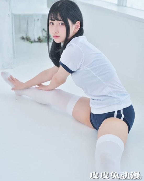 饱满嫩腿制服写真初公开 18岁神颜混血写真偶像森嶋あんり