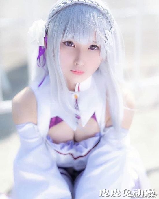 饱满嫩腿制服写真初公开 18岁神颜混血写真偶像森嶋あんり