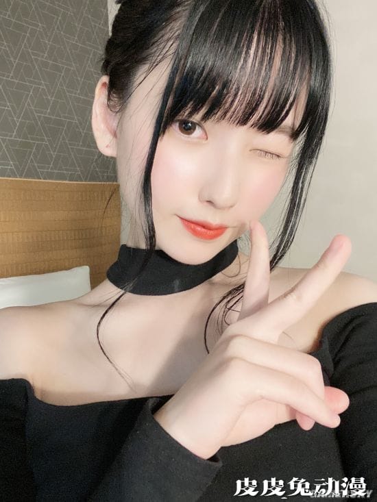 饱满嫩腿制服写真初公开 18岁神颜混血写真偶像森嶋あんり