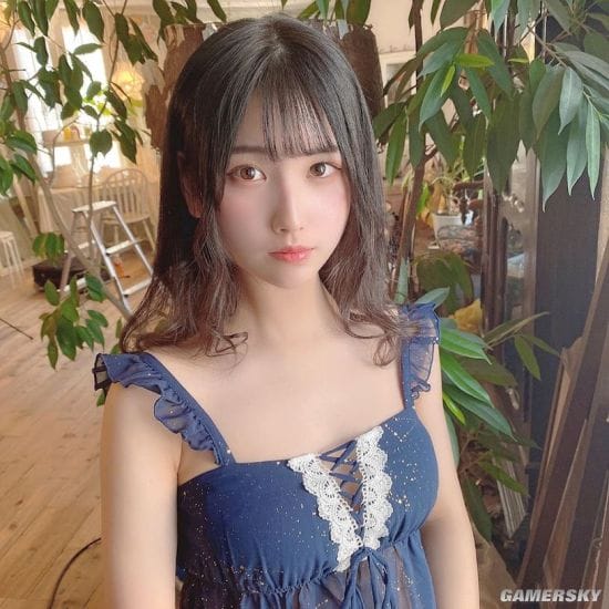 饱满嫩腿制服写真初公开 18岁神颜混血写真偶像森嶋あんり