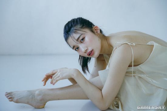 轻熟魅力的超强body 发育过好的写真偶像小仓优香