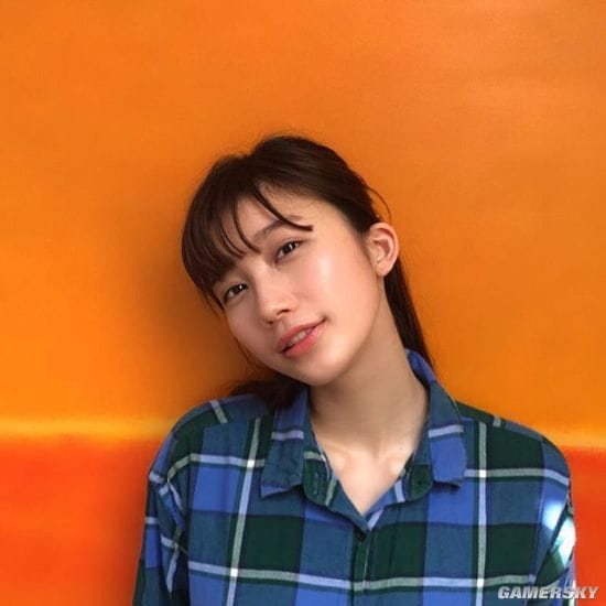 轻熟魅力的超强body 发育过好的写真偶像小仓优香