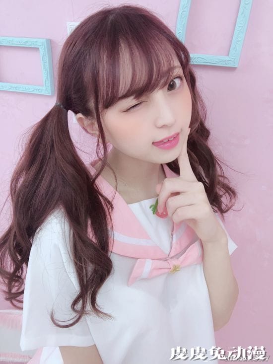 喜欢可爱的双马尾 岛国正妹画师竹内星菜内含有趣的灵魂