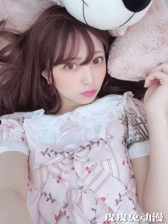 喜欢可爱的双马尾 岛国正妹画师竹内星菜内含有趣的灵魂