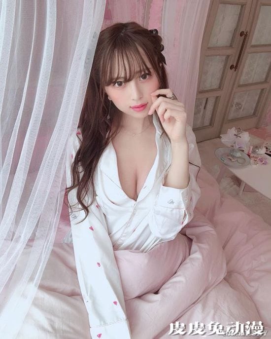 喜欢可爱的双马尾 岛国正妹画师竹内星菜内含有趣的灵魂