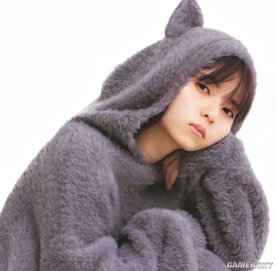 斋藤飞鸟近期杂志写真美照 邻家少女的性感姿态