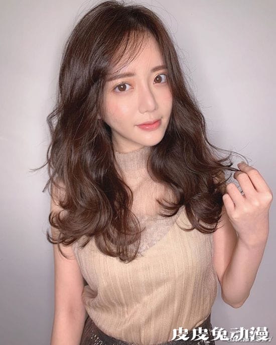 魔鬼身材搭配魔鬼的食量 日本最美吃货女主播谷亜沙子