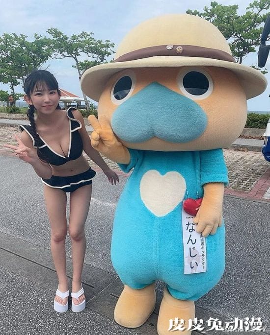 日本萝莉系写真女星进军Youtube 解答丰满身材的困扰