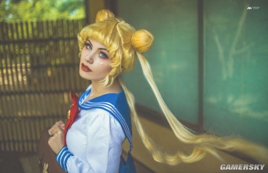 穿衣服秒变3D！身材销魂的美国Coser Blackberry
