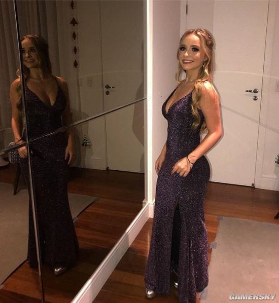 这身材有18岁？发育过度成熟的巴西美少女raphabonas