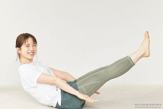 甜美姨母笑秒杀直男粉丝 日本顶级女主播弘中绫香