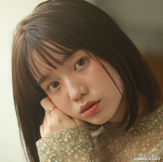 甜美姨母笑秒杀直男粉丝 日本顶级女主播弘中绫香