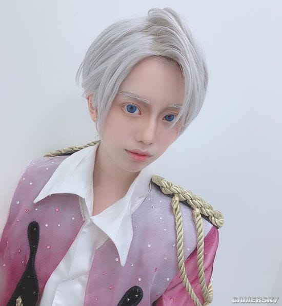 甜美姨母笑秒杀直男粉丝 日本顶级女主播弘中绫香