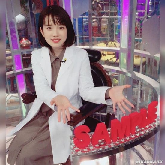 甜美姨母笑秒杀直男粉丝 日本顶级女主播弘中绫香