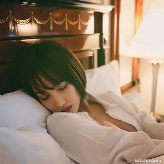 极品I字腿混血正妹 美臀派清纯系写真女星冈田纱里