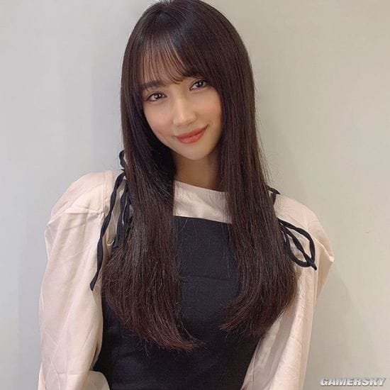 极品I字腿混血正妹 美臀派清纯系写真女星冈田纱里