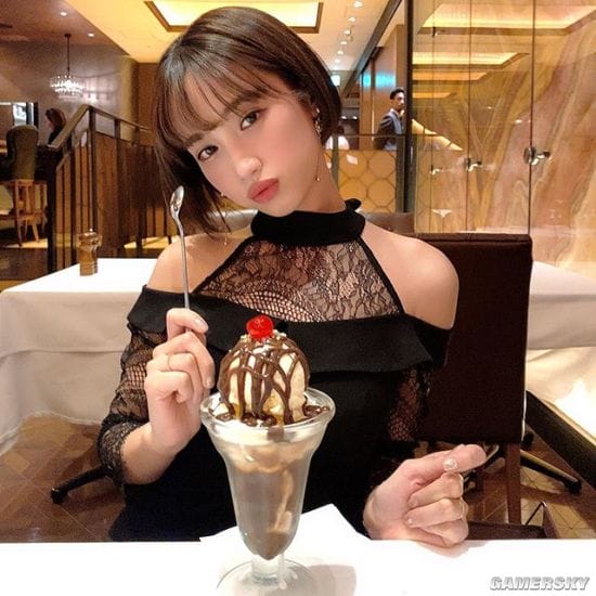 极品I字腿混血正妹 美臀派清纯系写真女星冈田纱里