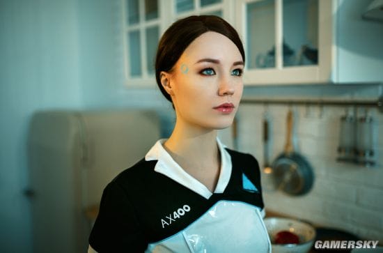 俄妹COS《血源》人偶妹子 精致娃娃脸完美还原