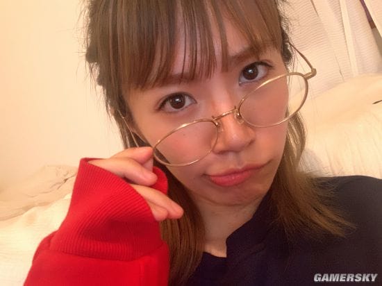 散发轻熟魅力的魔鬼身材 日本写真女星菜乃花