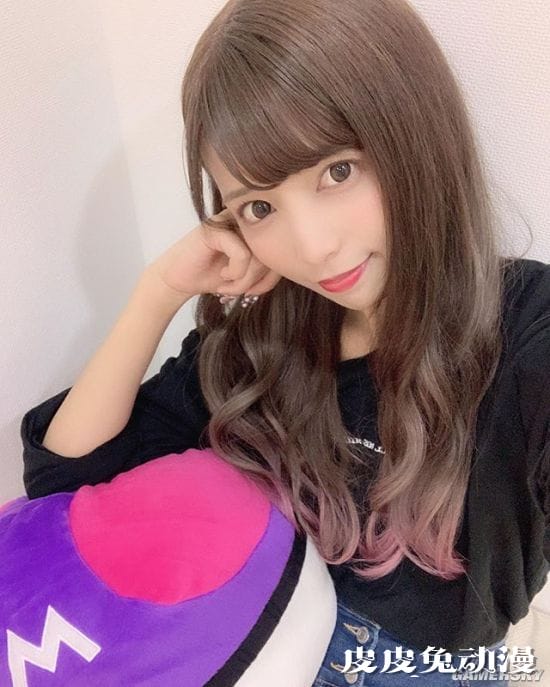 日本21岁妹子为父还债800万日元 还成为了油管主播