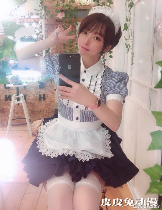 绝对领域的狂欢 推特迷你短裙日画师与COSER晒美照