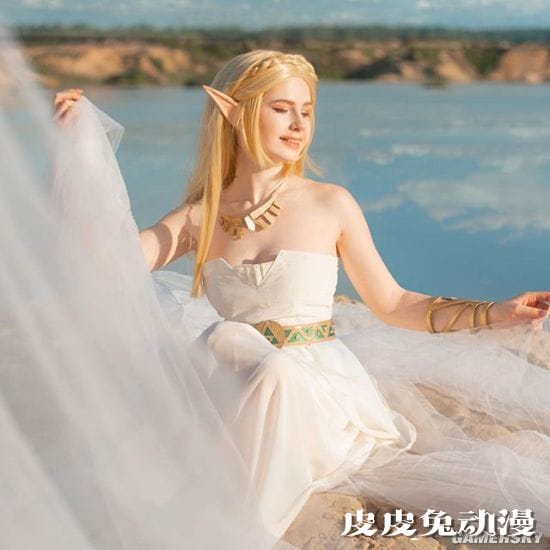 俄妹COS《巫师3》希里 薄纱下的神秘美体