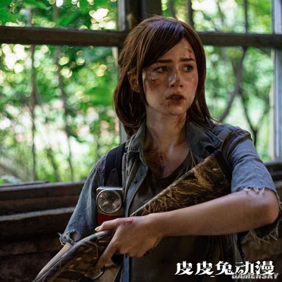 俄妹COS《巫师3》希里 薄纱下的神秘美体