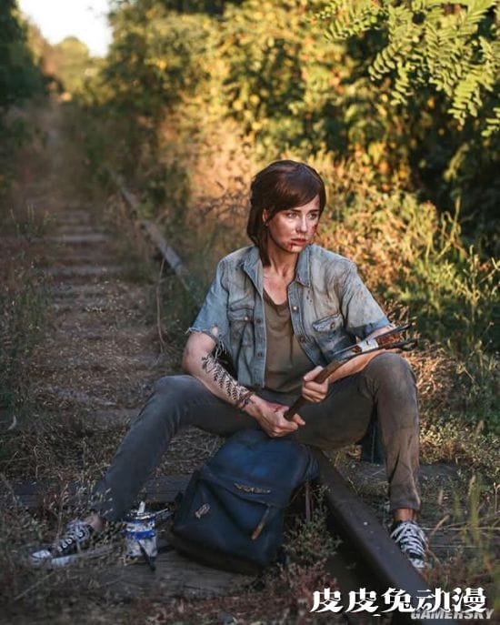 俄妹COS《巫师3》希里 薄纱下的神秘美体