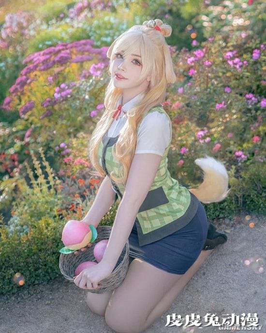 德妹COS《动森》西施惠 短裙女秘书多了几分性感-皮皮兔动漫