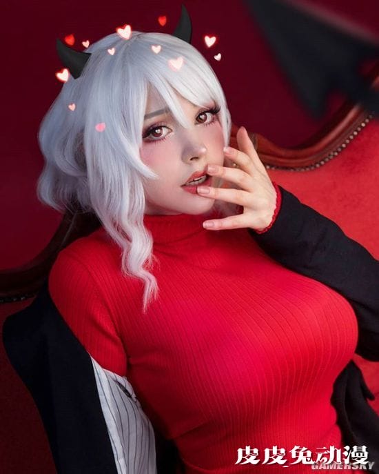 德妹COS《动森》西施惠 短裙女秘书多了几分性感