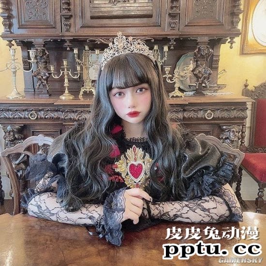 浑圆蕾丝好可口！萝莉塔风美少女村田实果子