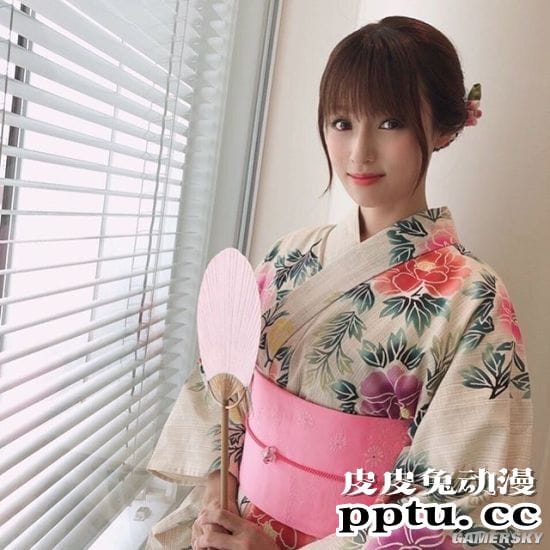 38岁依旧性感犹在 日本写真女星深田恭子发布2021年月历写真