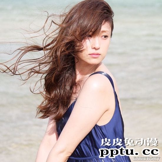 38岁依旧性感犹在 日本写真女星深田恭子发布2021年月历写真