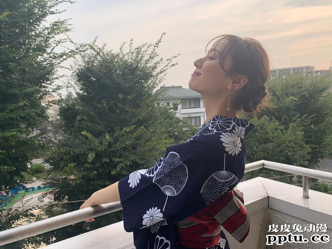 人气偶像解放美体！乃木坂46梅泽美波初解禁写真集